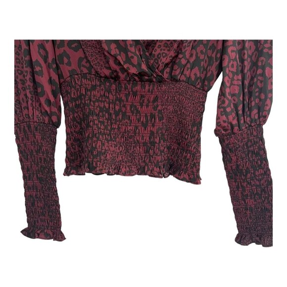 Elan Size S Burgundy Leopard Print Smocked Waist & Cuff Blouse V-Neck - Picture 4 of 5